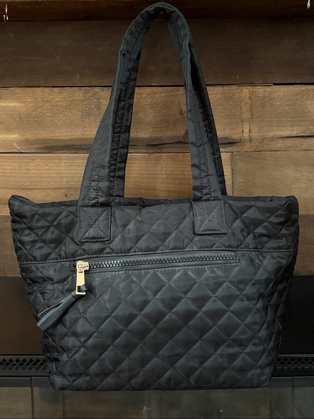 Quilted Sondra Robert’s Squared Black Tote Bag with Front & Back Zip Pocket